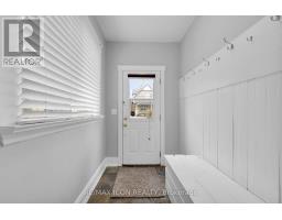 905 DUFFERIN AVENUE - 5