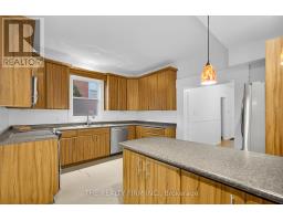 893 QUEENS AVENUE - 10