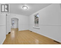 893 QUEENS AVENUE - 6