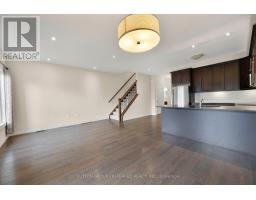 33 - 1030 OAKCROSSING GATE - 9