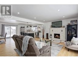 1 IDSARDI AVENUE - 5