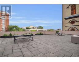 2106 - 389 DUNDAS STREET - 31