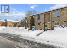 13 - 700 WONDERLAND ROAD S - 2