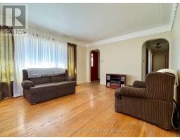 2472 CHESTNUT STREET - 4