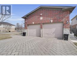 1502 CORONATION DRIVE - 3