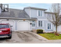 39 - 120 Centre Street, MLS X12168526