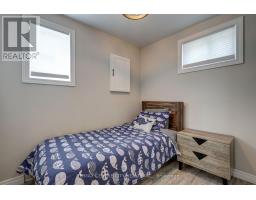 417A EDITH CAVELL BOULEVARD - 19