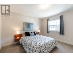 69 - 1040 CORONATION DRIVE - 17