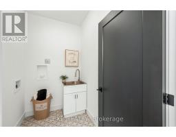 209 MERRITT COURT - 23