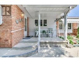 442 REGAL DRIVE - 27