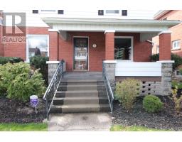 121 FOREST AVENUE - 3