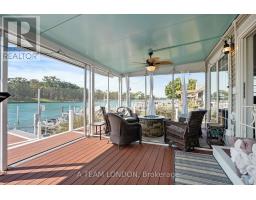 4749 RIVERSIDE DRIVE - 26