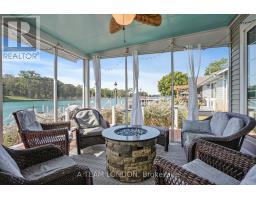 4749 RIVERSIDE DRIVE - 27