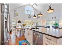 4749 RIVERSIDE DRIVE - 7