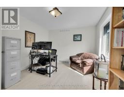 407 RIVERVIEW DRIVE - 8