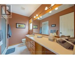 10 TIMBERLANE CRESCENT - 20