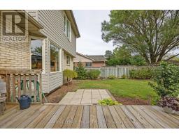 10 TIMBERLANE CRESCENT - 35