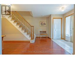 10 TIMBERLANE CRESCENT - 4