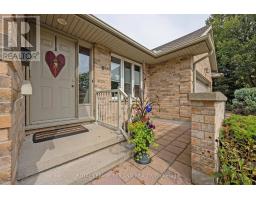 8 - 1241 BEAVERBROOK AVENUE - 3