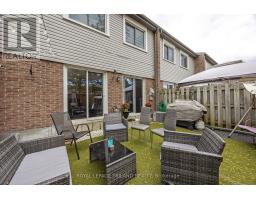 34 - 500 OSGOODE DRIVE S - 35