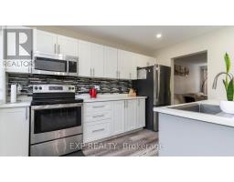 960B EAGLE CRESCENT - 12