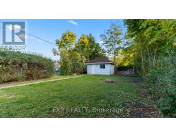 960B EAGLE CRESCENT - 30