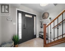 8 MEADOWVALE DRIVE - 3