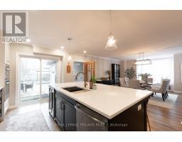 4512 COLONEL TALBOT ROAD - 16