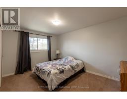 34 BLUE RIDGE CRESCENT - 19