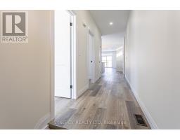 21 JOHN POUND ROAD S - 11