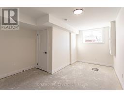 21 JOHN POUND ROAD S - 30