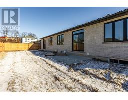 21 JOHN POUND ROAD S - 8