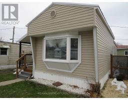56 - 198 SPRINGBANK DRIVE - 3