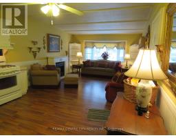 56 - 198 SPRINGBANK DRIVE - 7
