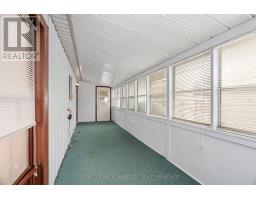 12 REDFORD DRIVE - 17