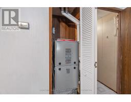 12 REDFORD DRIVE - 29