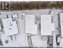12 REDFORD DRIVE - 30