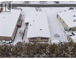 12 REDFORD DRIVE - 31