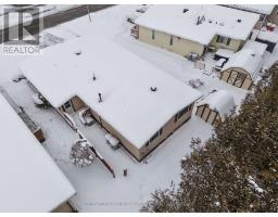 12 REDFORD DRIVE - 32
