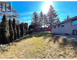 688 WESTMOUNT HILLS DRIVE E - 31