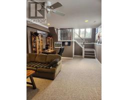 120 RIDGE STREET - 23