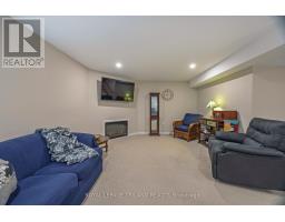 7 - 70 GLENROY ROAD - 33