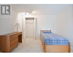 28 - 70 SUNNYSIDE DRIVE - 30