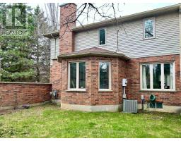 28 - 70 SUNNYSIDE DRIVE - 36