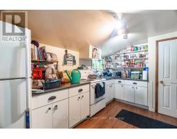 140 RECTORY STREET - 15
