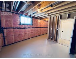 11 DUNNING WAY - 31