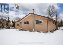 236 TWEEDSMUIR AVENUE - 34
