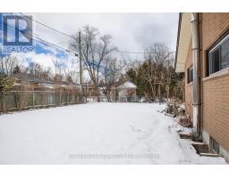 236 TWEEDSMUIR AVENUE - 36