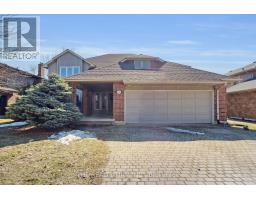 10 ORKNEY CRESCENT - 1