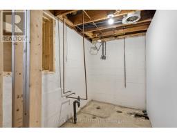 67 BRITANNIA AVENUE - 33